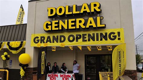 is dollar general store open today|is dollar general open new year's day.